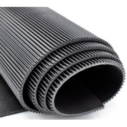 Tapis caoutchouc strié 3mm